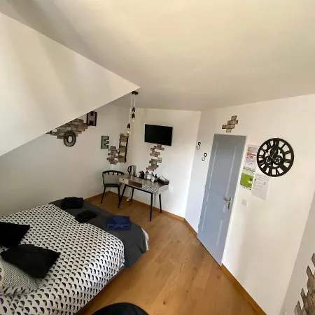 Chez Kate Et Lolo فندق مبيت وإفطار 3*