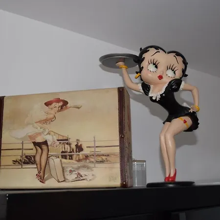 Chez Kate Et Lolo Oda ve Kahvaltı