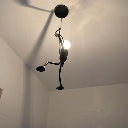 Chez Kate Et Lolo Oda ve Kahvaltı 3*