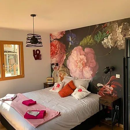 Chez Kate Et Lolo Bed & Breakfast 3*